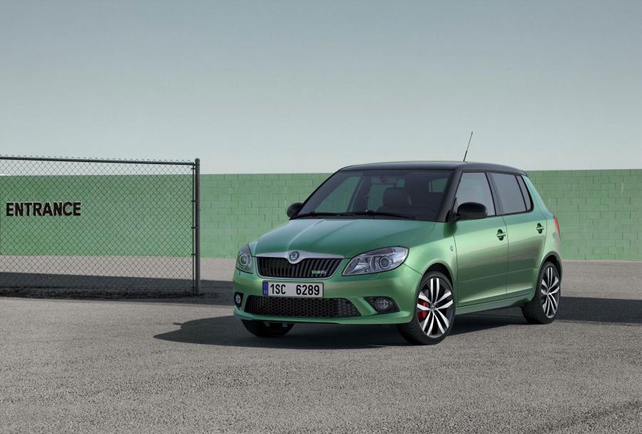  Skoda Fabia vRS Hatch 2011 года  (фото 11 из 19)